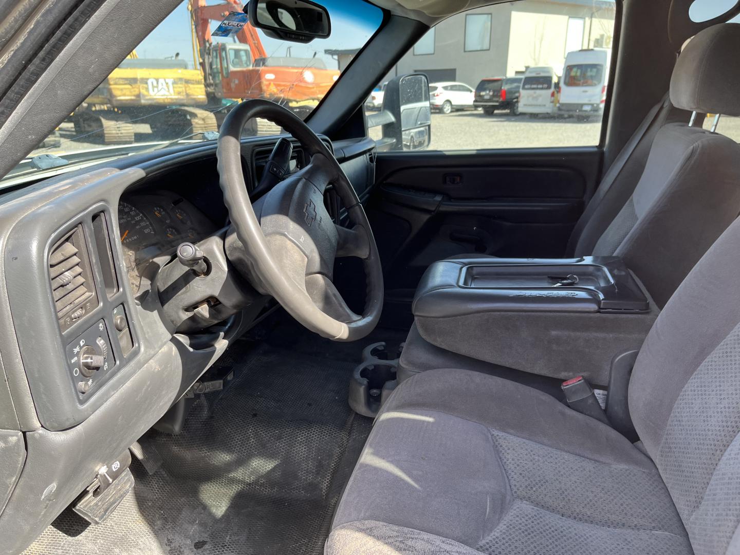 ./imagenes/INVOICE/2019/16940/PICK UP CHEVROLET SILVERADO 3500 (15).JPG